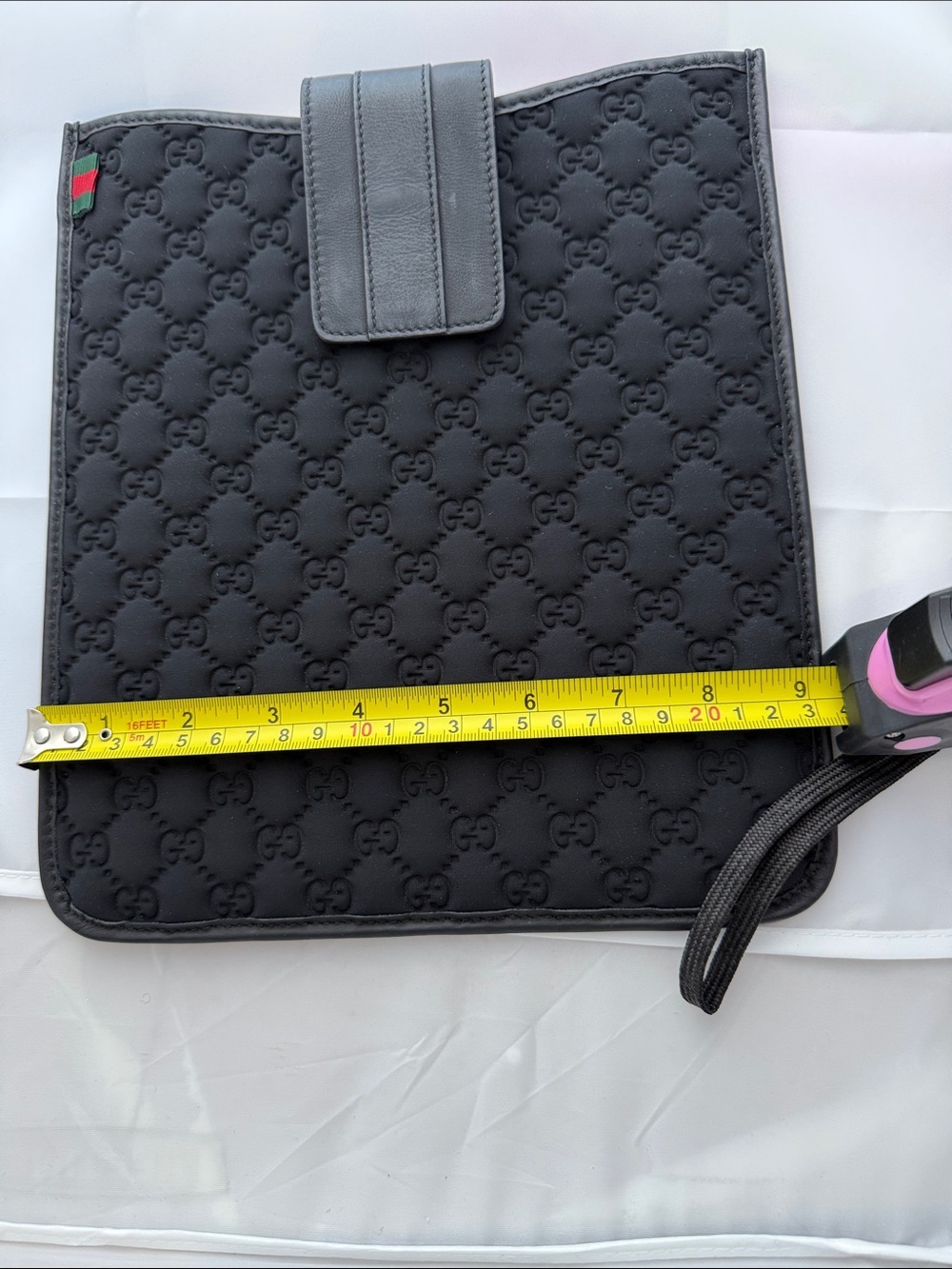 Vintage Gucci Logo Neoprene IPad Case Black - Picture 12 of 13